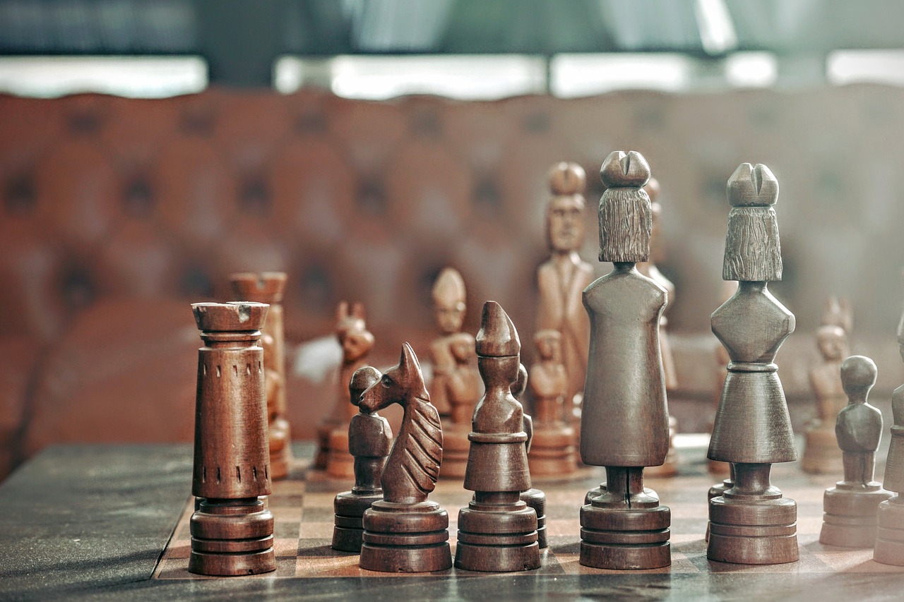 热烈庆祝四月北京象棋比赛圆满举办，赛场风采尽显技艺对决！