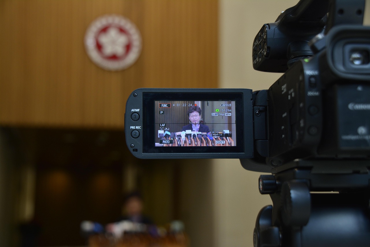 港台五月荧屏璀璨，电视市场新动态与智能视界探索